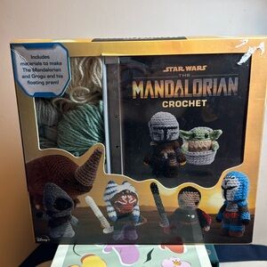 The mandalorian crochet set. (Missing needle)